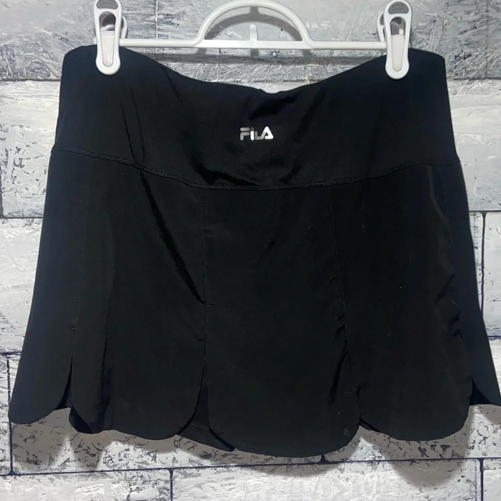 Fila Scalloped Trim Skort Black Large Built in Shorts Golf/Tennis Wear - Picture 6 of 6